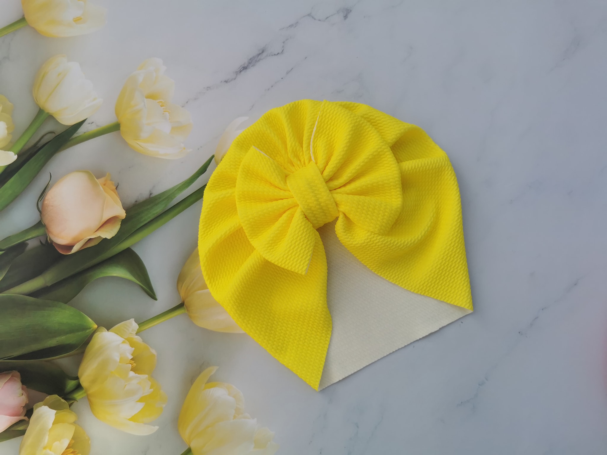 Turban cu fundita galben-lamaie